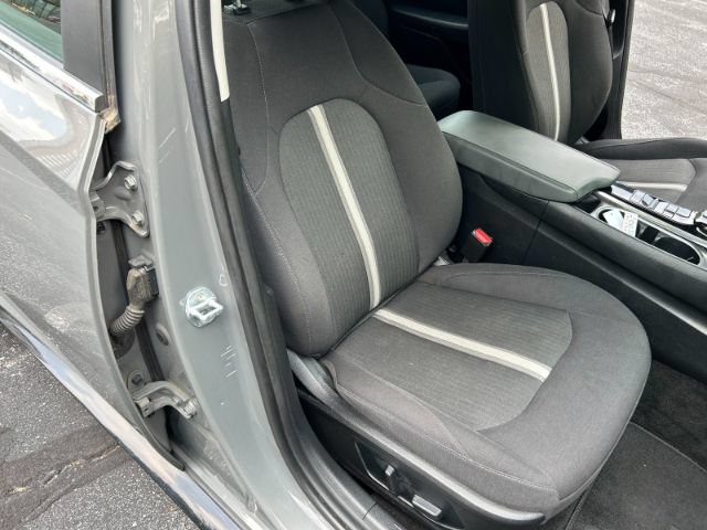 Used 2020 Hyundai Sonata SEL w/ Winter Weather Package FWD image 27