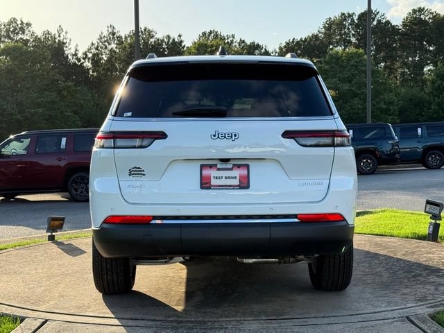 New 2026 Jeep Grand Cherokee L Laredo AWD/4WD image 6