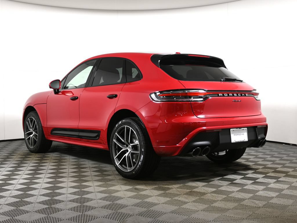Used 2026 Porsche Macan AWD/4WD image 3