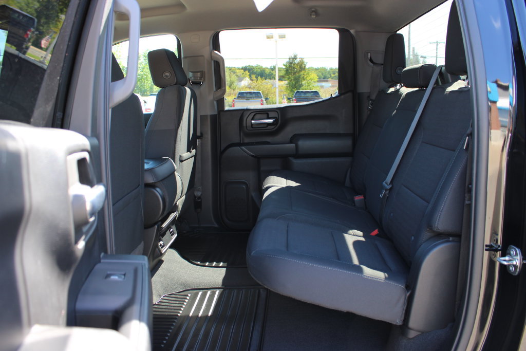 Used 2022 Chevrolet Silverado 1500 Custom w/ LPO, Dark Essentials Package AWD/4WD image 32