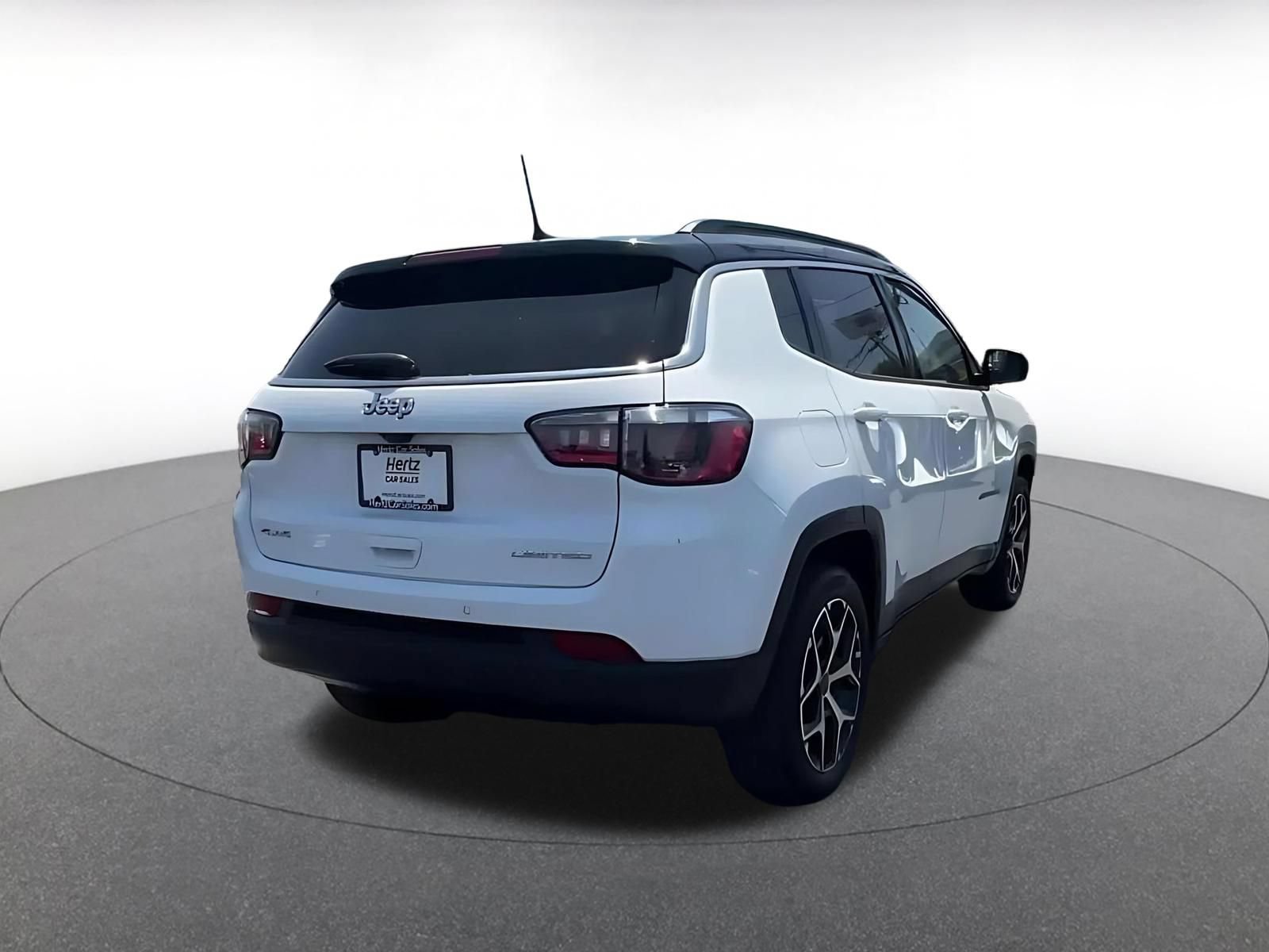 Used 2025 Jeep Compass Limited AWD/4WD image 14