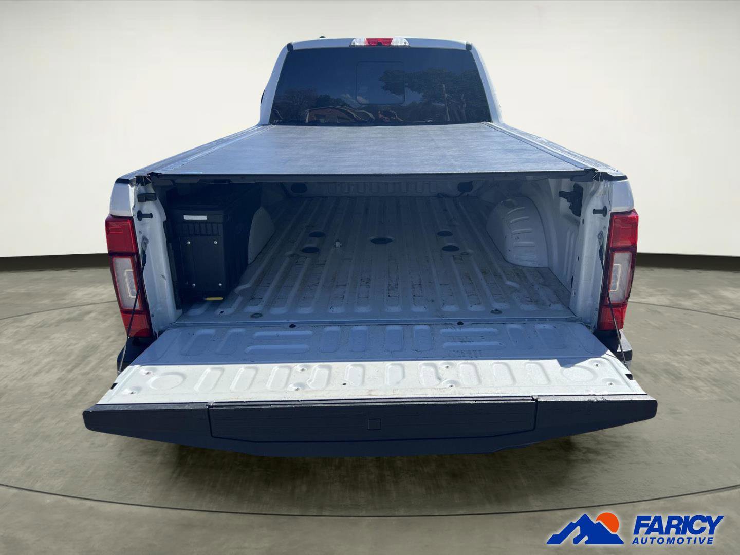 Used 2022 Ford F350 Platinum AWD/4WD image 7