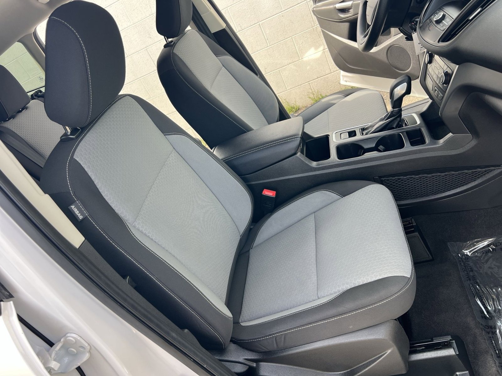Certified 2018 Ford Escape SE w/ SE Sync 3 Package image 25