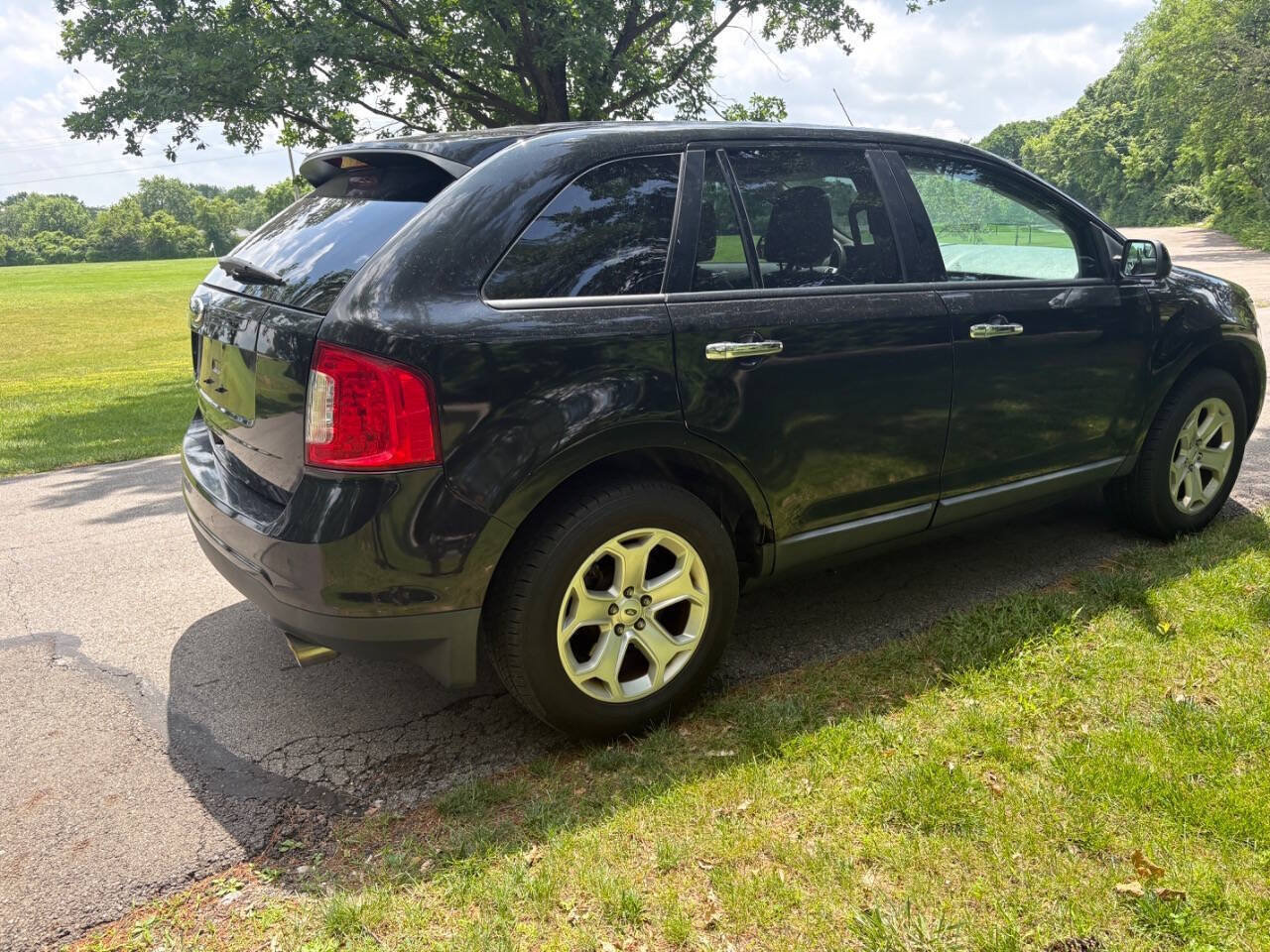 Used 2011 Ford Edge SEL w/ 202A Rapid Spec Order Code AWD/4WD image 10