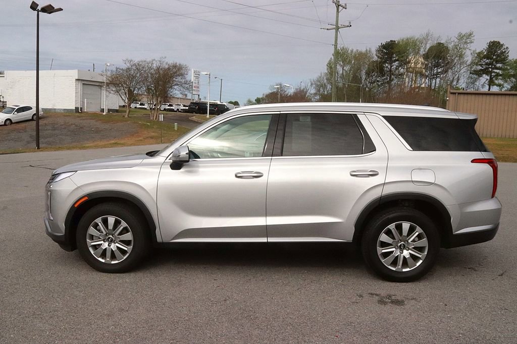 Used 2025 Hyundai Palisade SEL FWD image 4