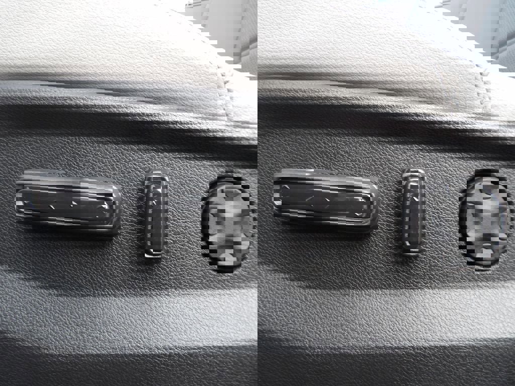 Used 2022 Honda CR-V Touring image 12