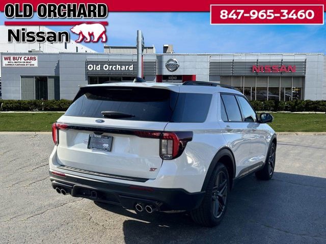 Used 2025 Ford Explorer ST image 4