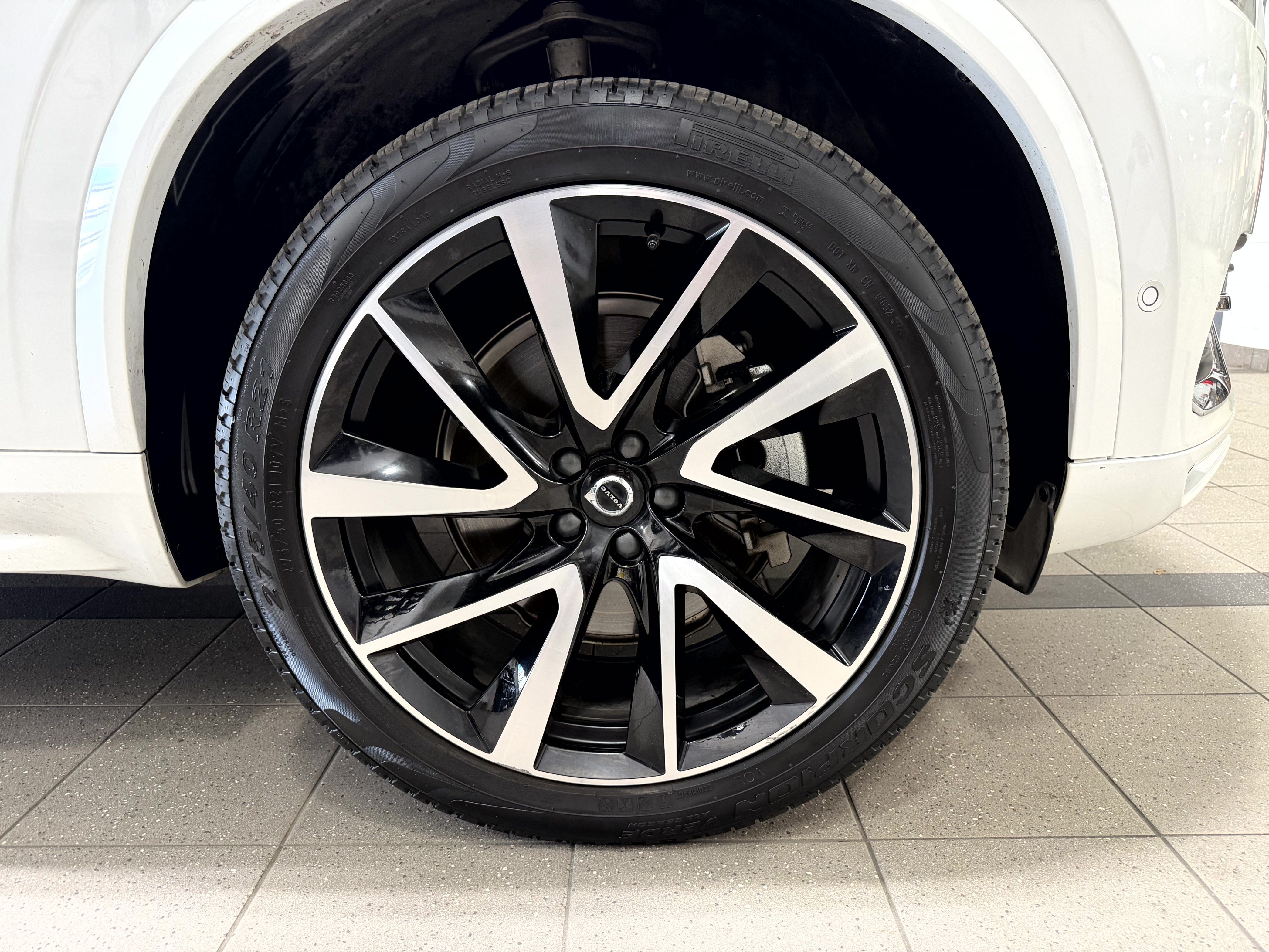 Used 2024 Volvo XC90 B6 Ultimate w/ Protection Package AWD/4WD image 7