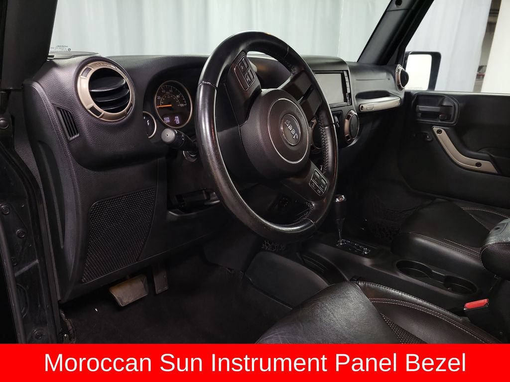 Used 2016 Jeep Wrangler Unlimited Sahara AWD/4WD image 17