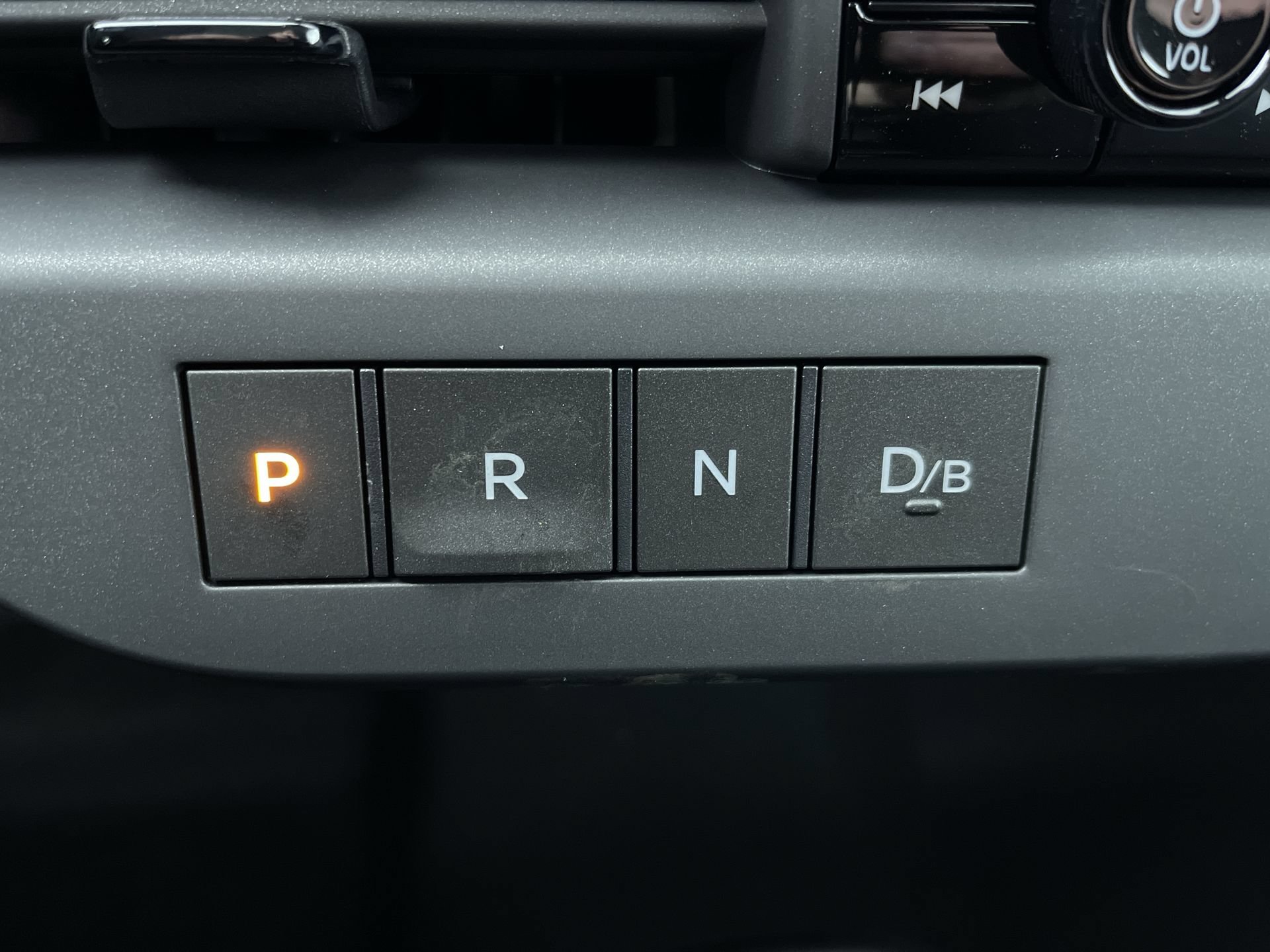 New 2026 Nissan Leaf w/ Floor Mat Package (S+) FWD image 20