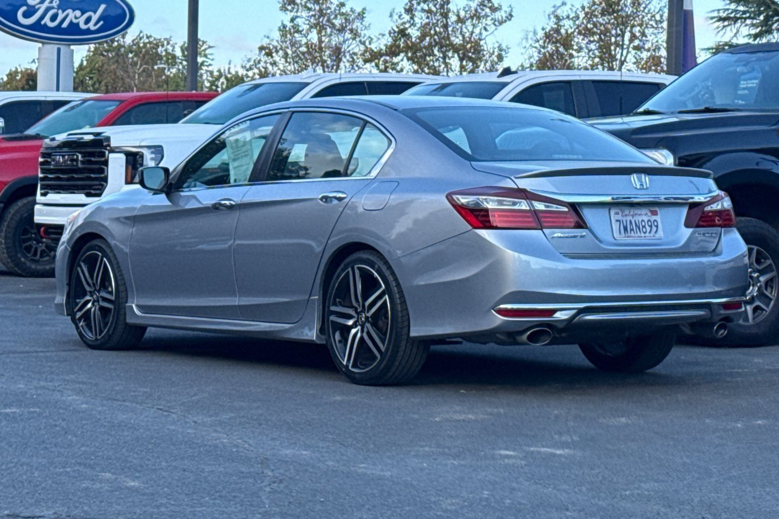 Used 2017 Honda Accord Sport image 6