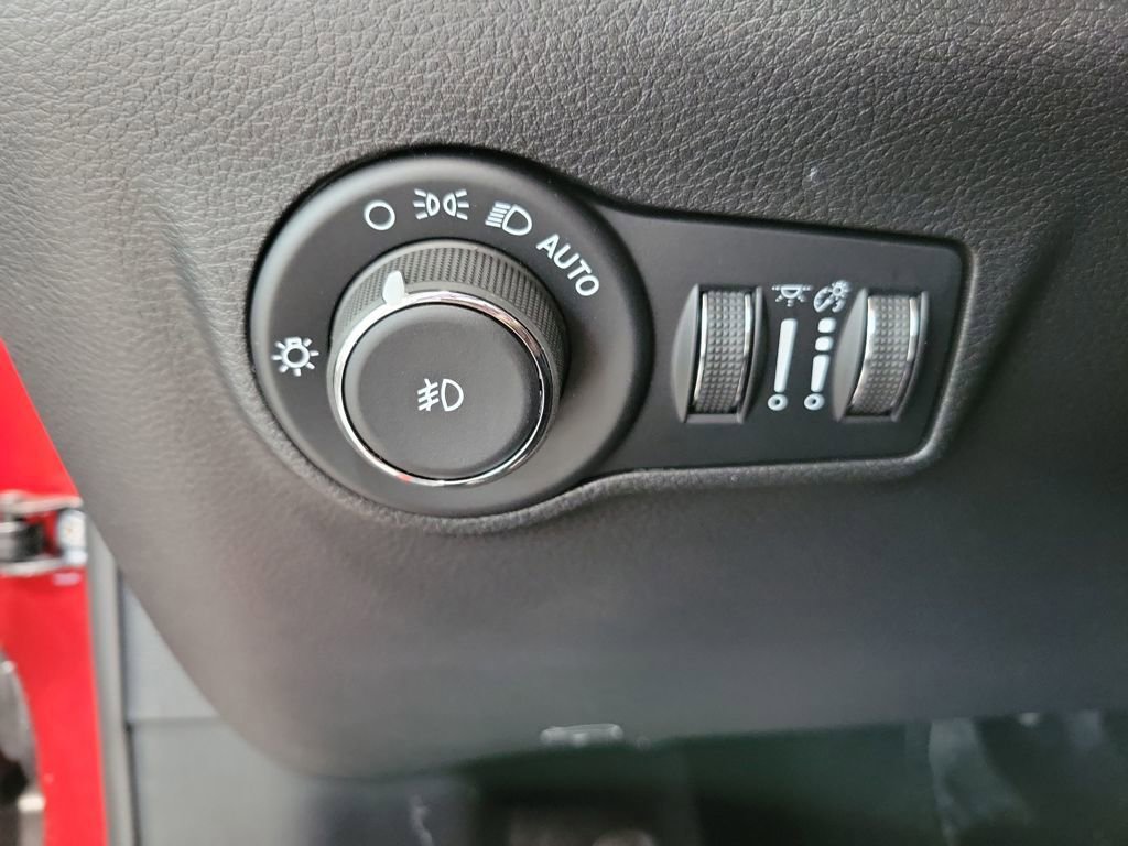 New 2026 Jeep Compass Limited image 21