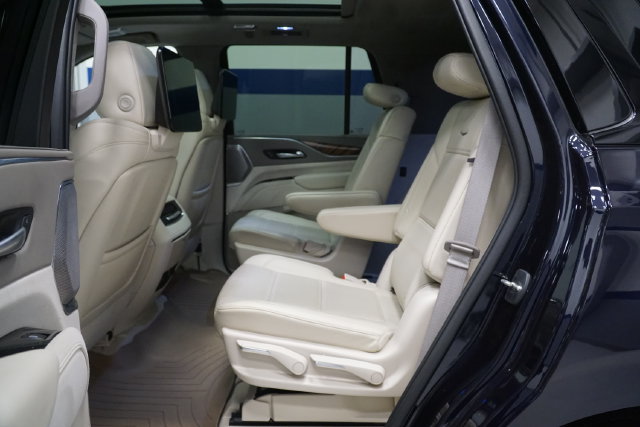 Certified 2022 Cadillac Escalade Sport Platinum AWD/4WD image 24