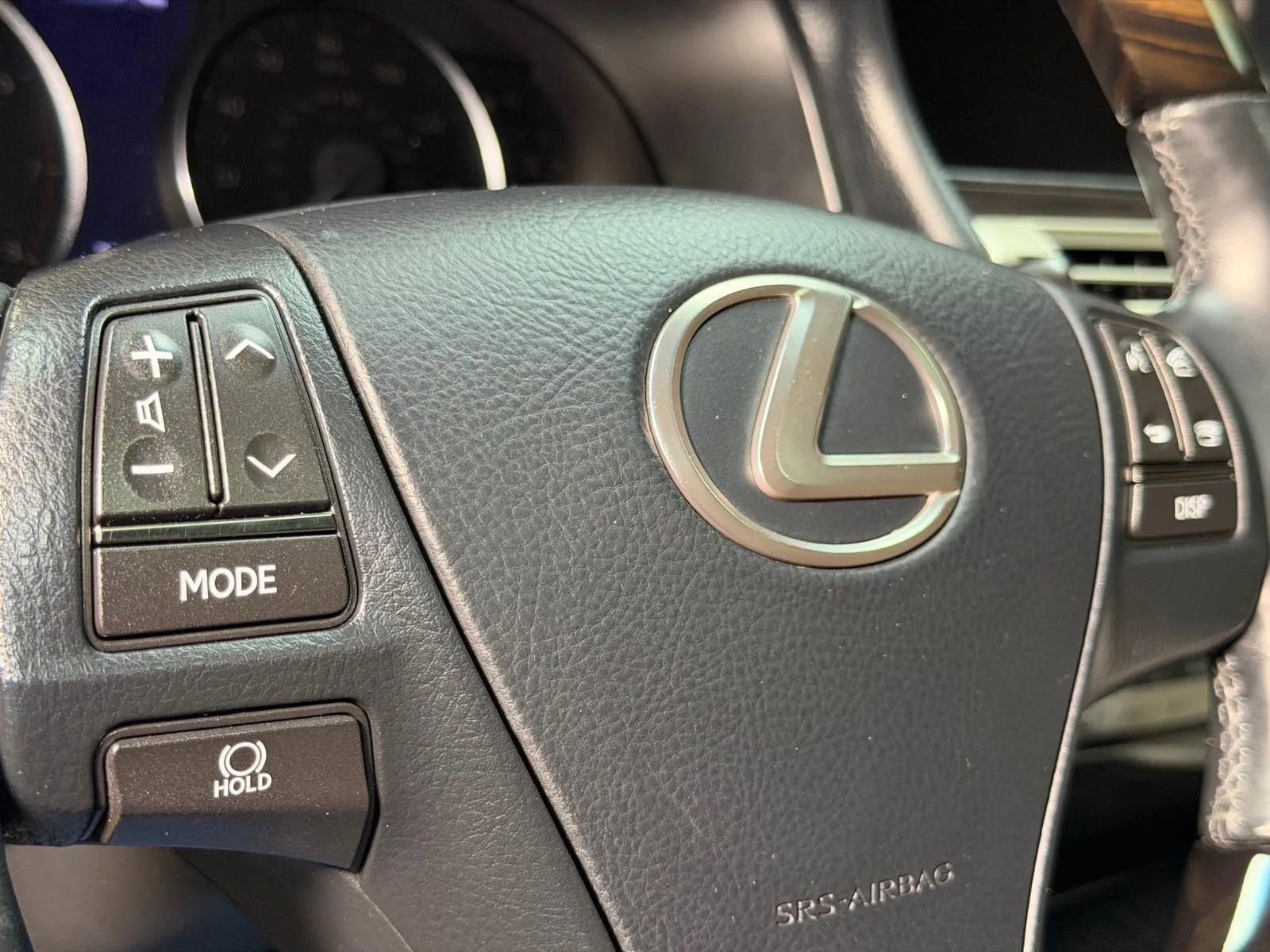Used 2013 Lexus LS 460 AWD w/ Comfort Pkg image 39