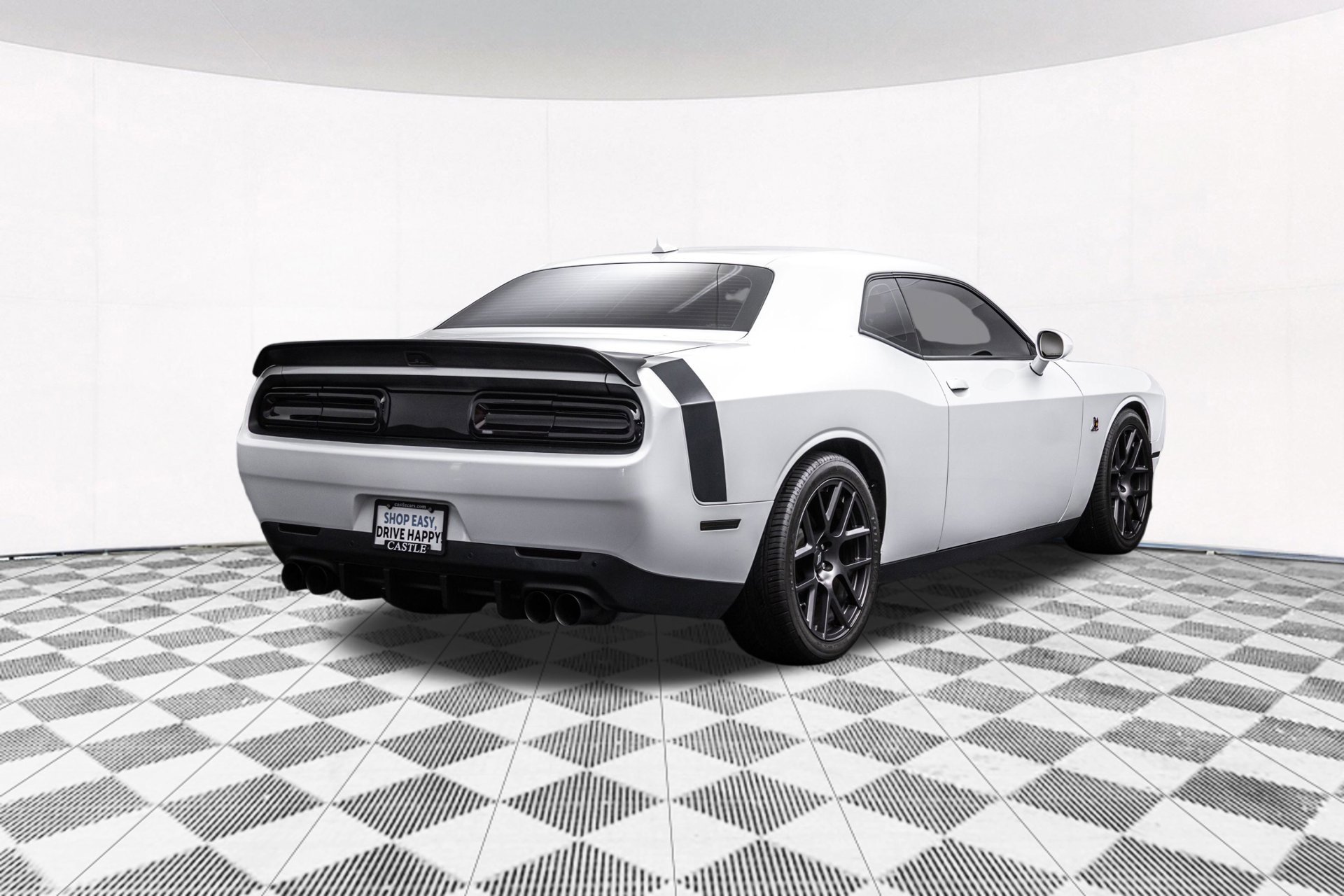 Used 2018 Dodge Challenger R/T Scat Pack w/ Leather Interior Group RWD image 12