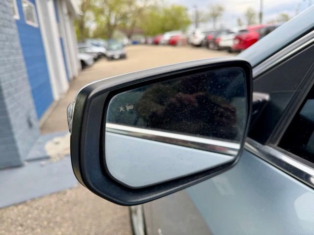 Used 2017 Chevrolet Malibu LT w/ Driver Confidence Package FWD image 11
