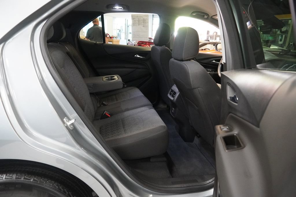 Used 2024 Chevrolet Equinox LT FWD image 24