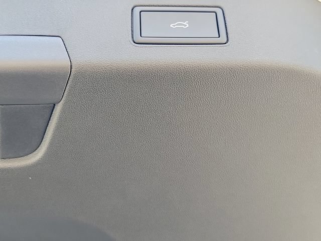 New 2025 Volkswagen ID.4 Pro S Plus AWD/4WD image 9