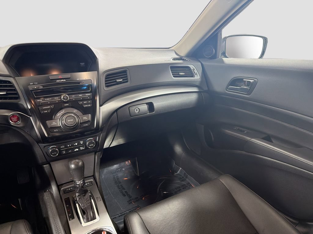 Used 2013 Acura ILX Hybrid w/ Technology Package FWD image 26