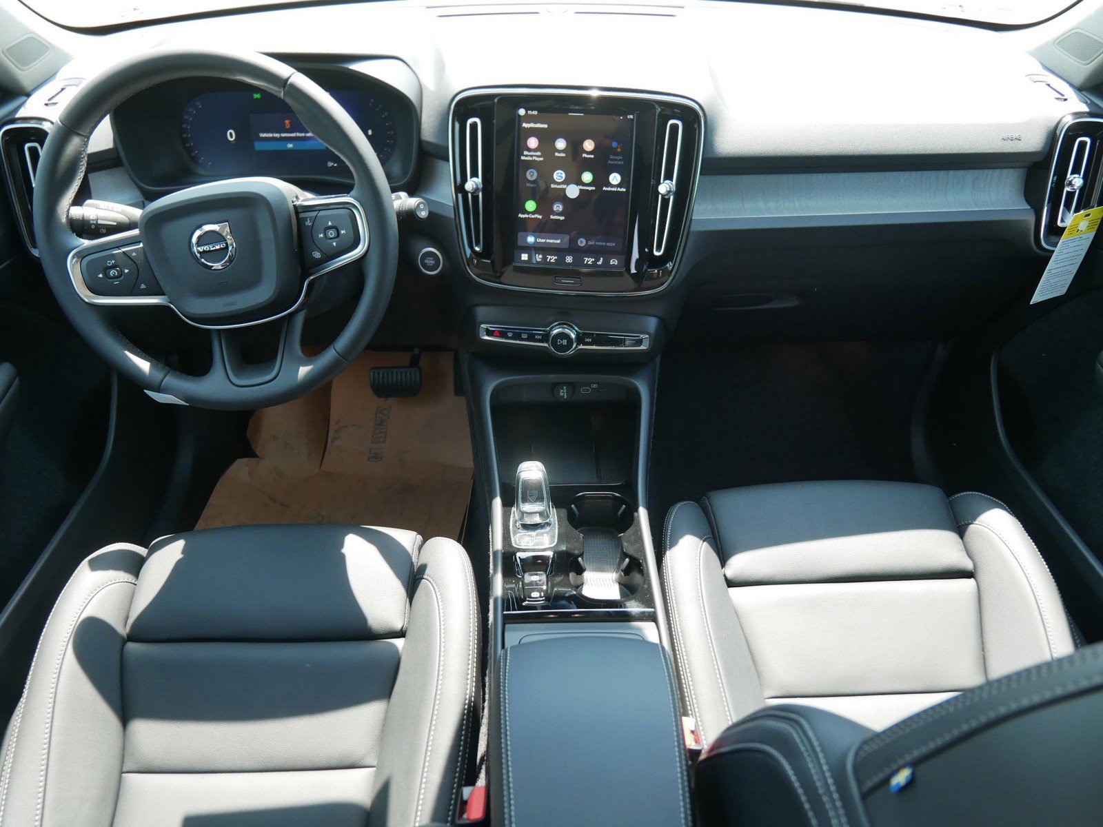 New 2026 Volvo XC40 B5 Plus w/ Protection Package Premier AWD/4WD image 7