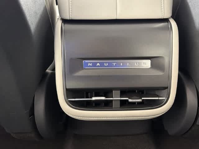 New 2026 Lincoln Nautilus Premier AWD/4WD image 20