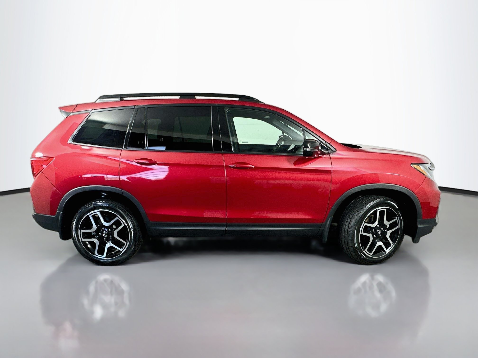 Used 2023 Honda Passport Elite image 8