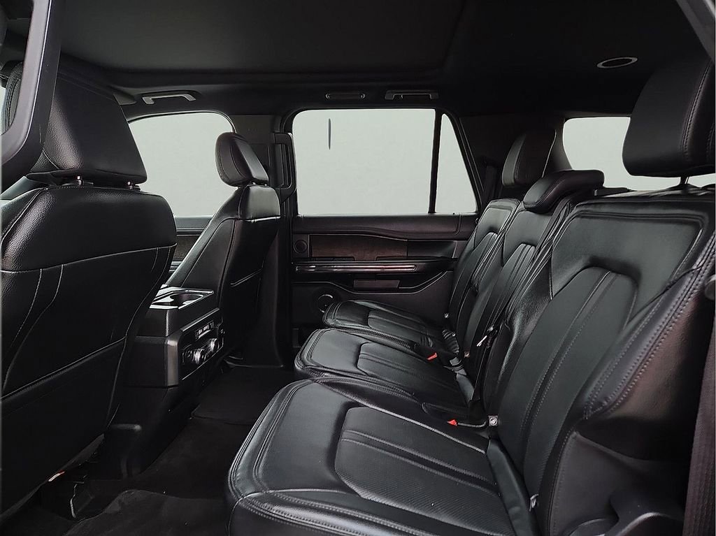 Used 2021 Ford Expedition Max Limited image 11