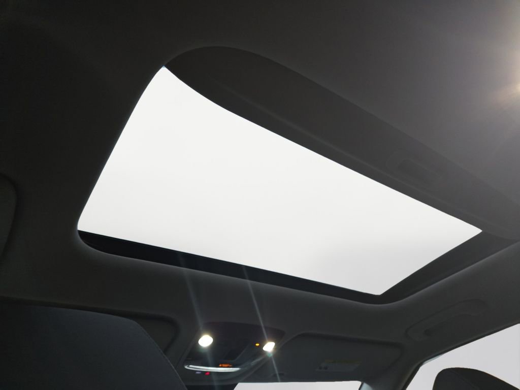 Used 2024 Kia Seltos EX image 19