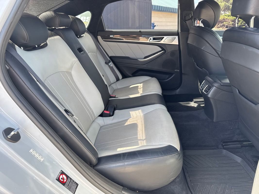 Used 2018 Genesis G80 3.3T Sport image 17