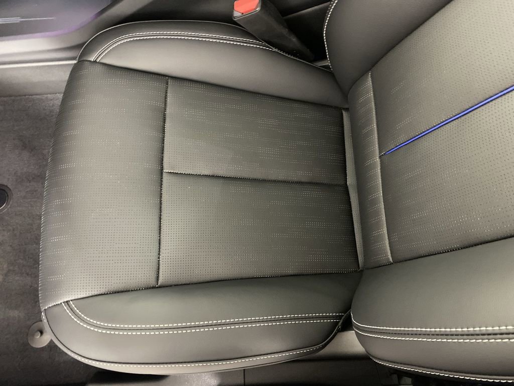 New 2026 Cadillac Lyriq Luxury image 20