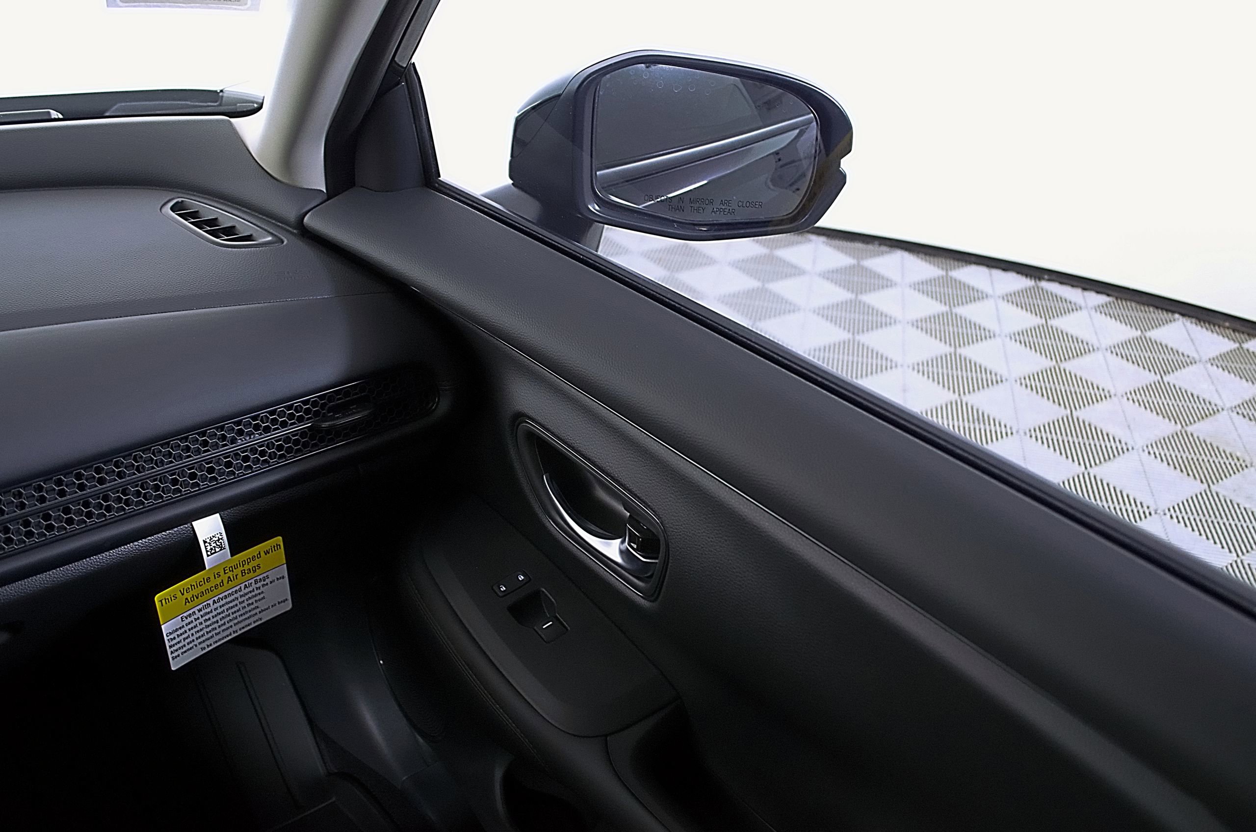 Used 2026 Honda HR-V LX image 18