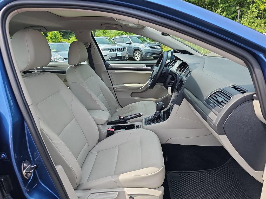 Used 2015 Volkswagen Golf SE FWD image 10