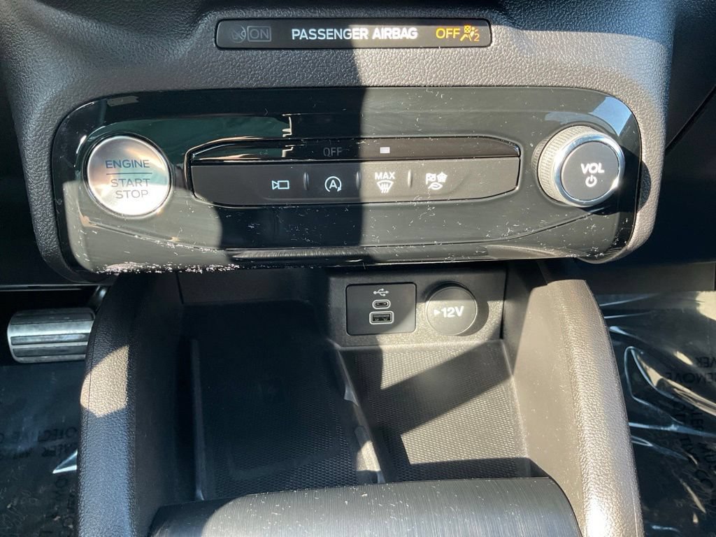 Used 2024 Ford Escape ST-Line Select w/ Tech Pack #2 AWD/4WD image 21