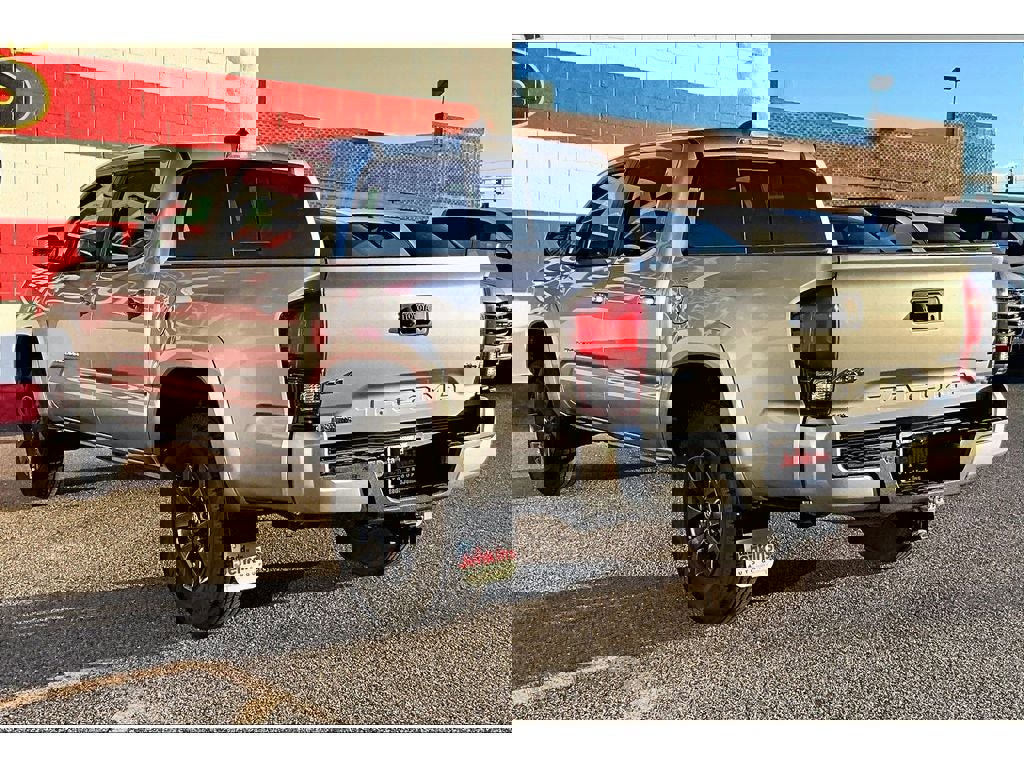 Used 2023 Toyota Tacoma SR5 w/ Technology Package image 13