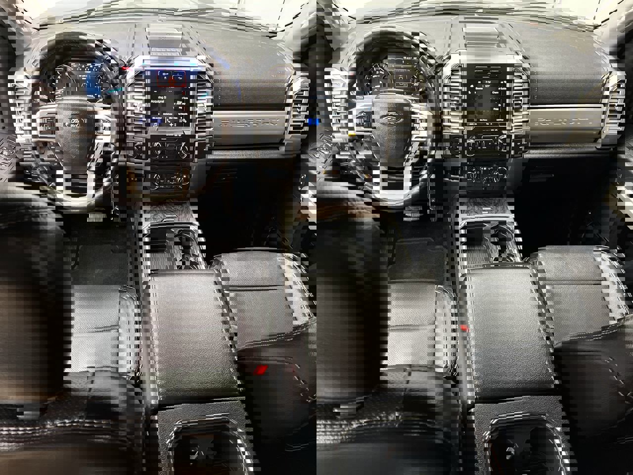 Used 2017 Ford F250 Lariat w/ Chrome Package image 4