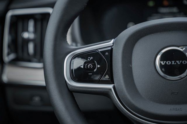 New 2026 Volvo XC90 B6 Plus w/ Protection Package Premier image 29