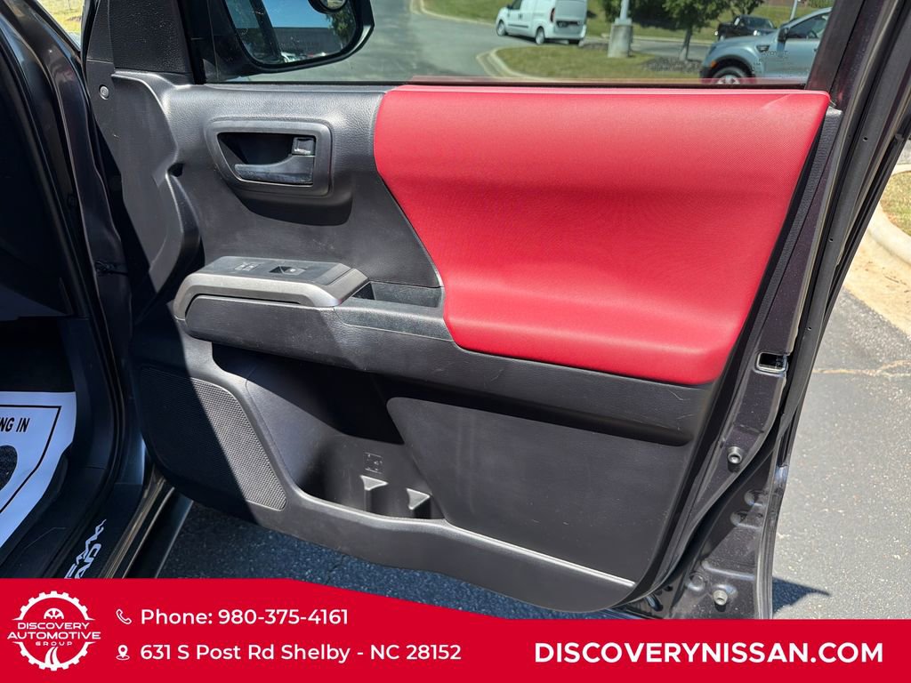 Used 2021 Toyota Tacoma SR5 image 34