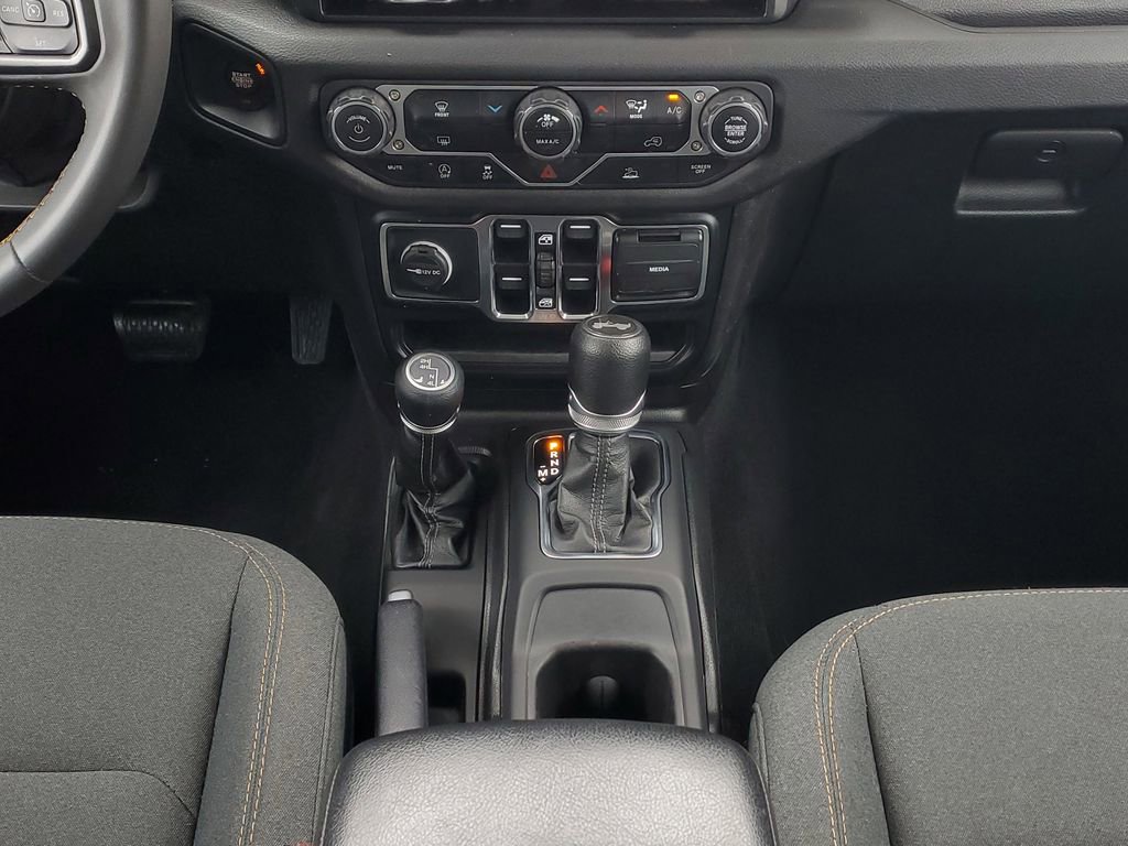 Used 2024 Jeep Wrangler Sport S image 22