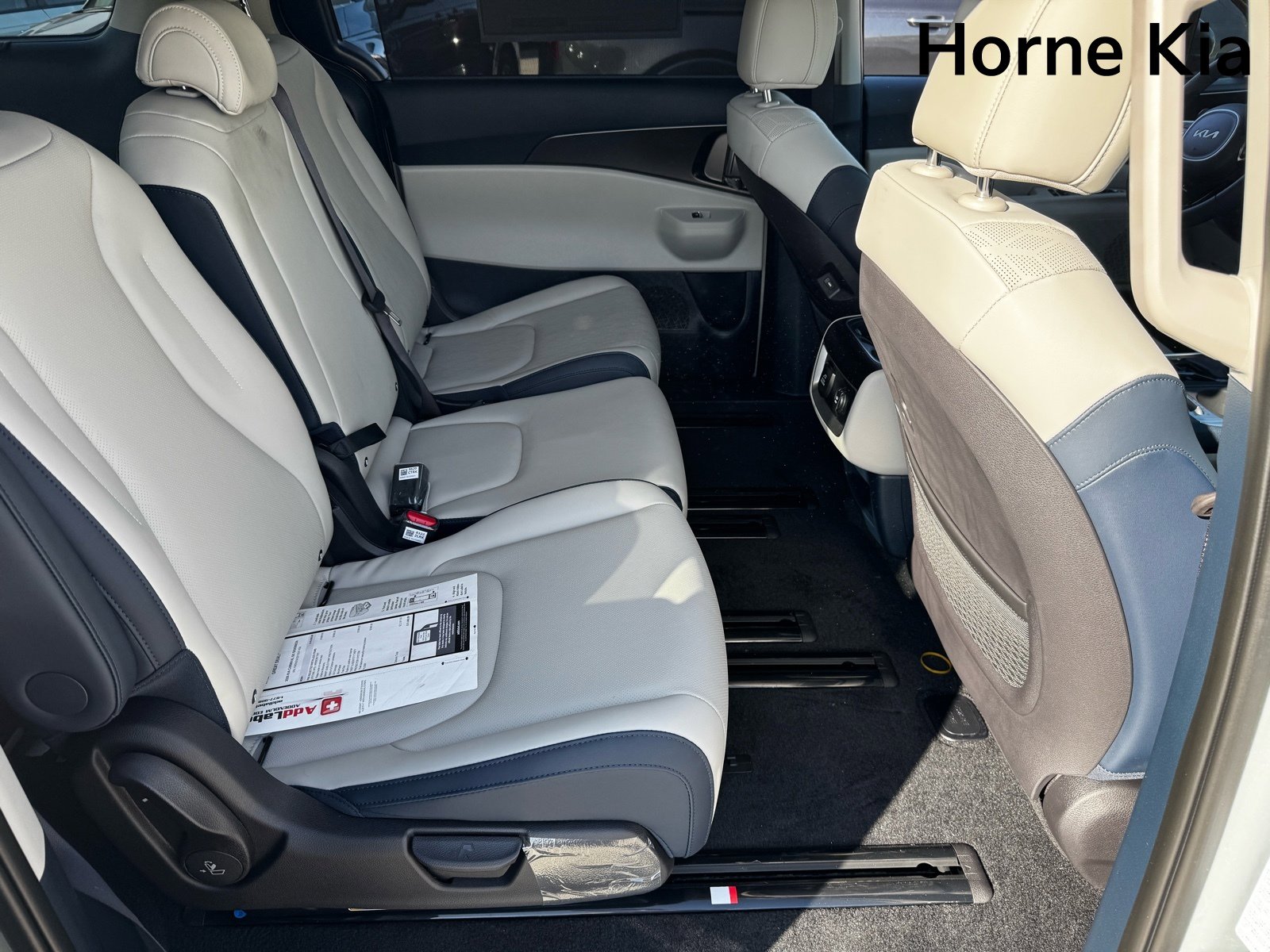 New 2026 Kia Carnival SX w/ SX Dark Edition Package image 22