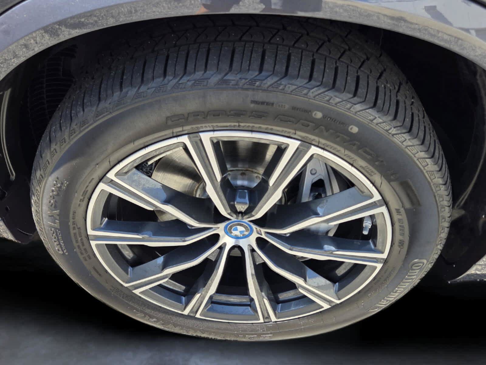 Used 2022 BMW X5 xDrive45e w/ M Sport Package AWD/4WD image 9