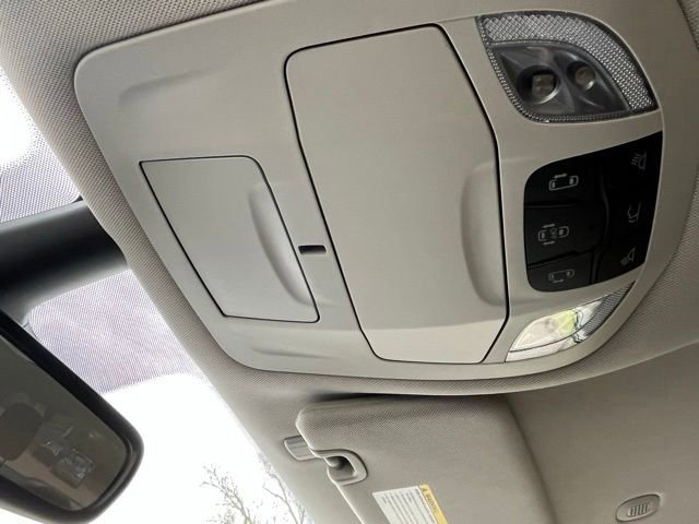 Used 2024 Chrysler Voyager LX FWD image 41