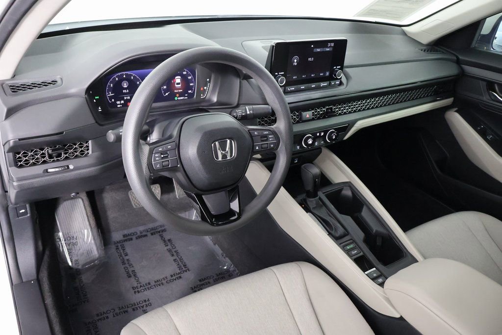 Used 2023 Honda Accord LX image 7