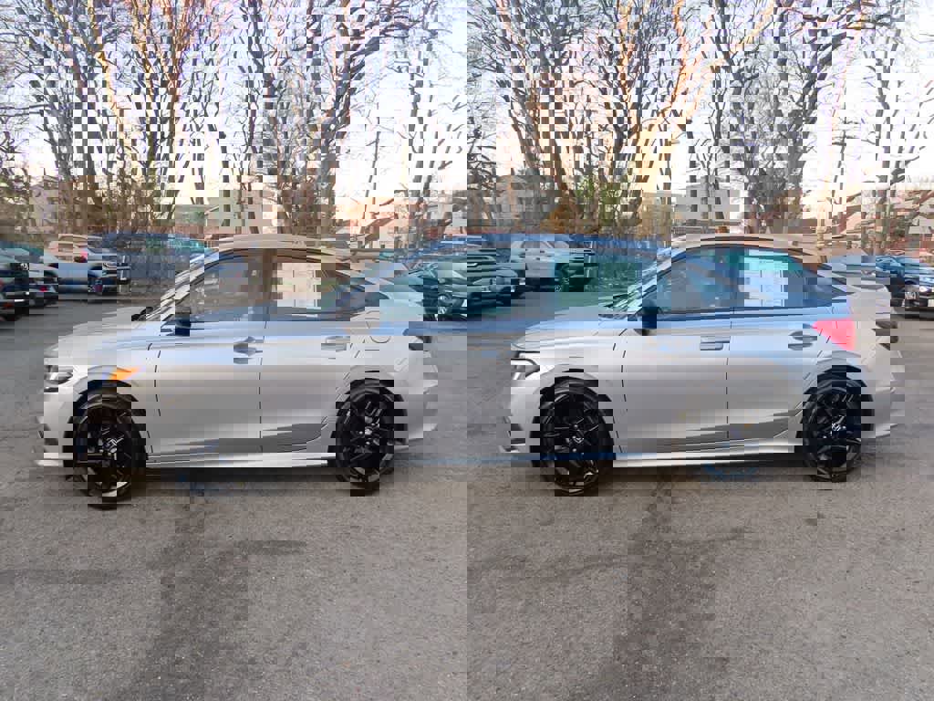 Used 2023 Honda Civic Sport image 3