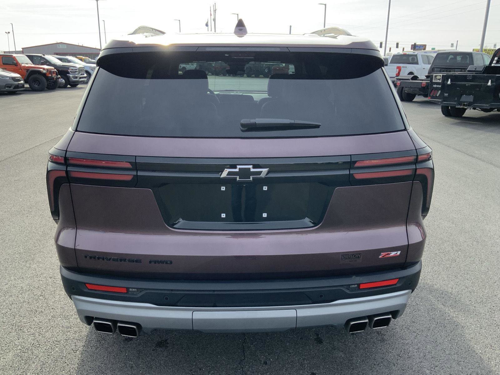 Used 2024 Chevrolet Traverse Z71 w/ Enhanced Driving Package image 10