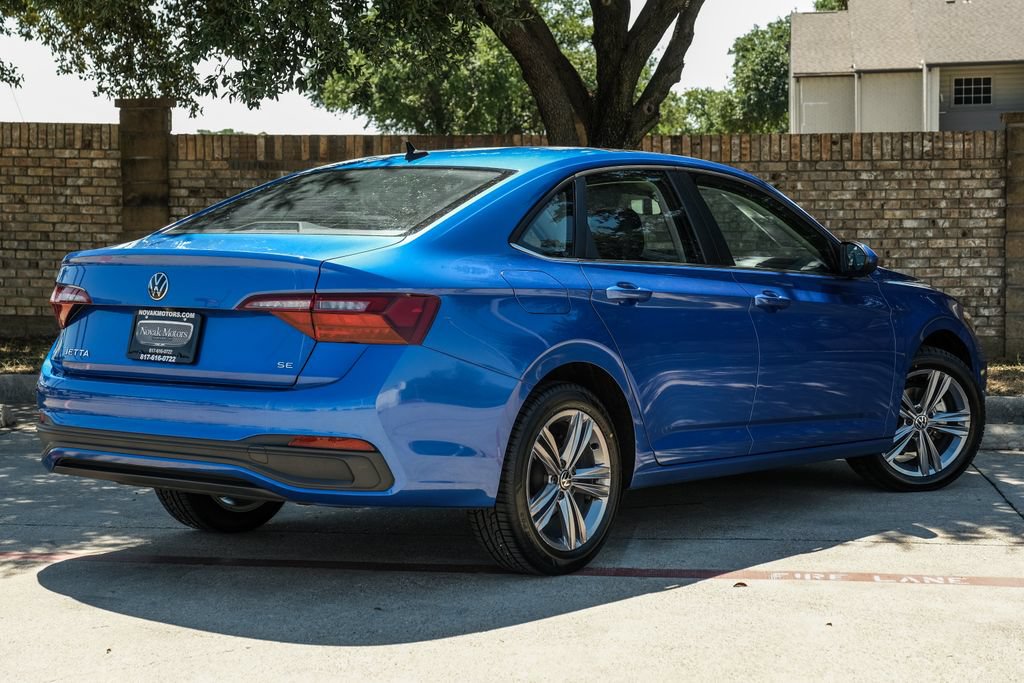 Used 2022 Volkswagen Jetta SE FWD image 16