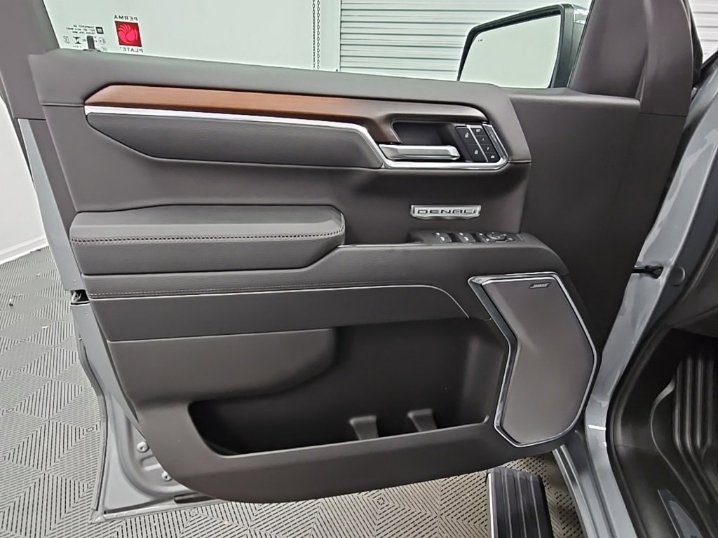 New 2025 GMC Sierra 1500 Denali w/ Denali Reserve Package image 31