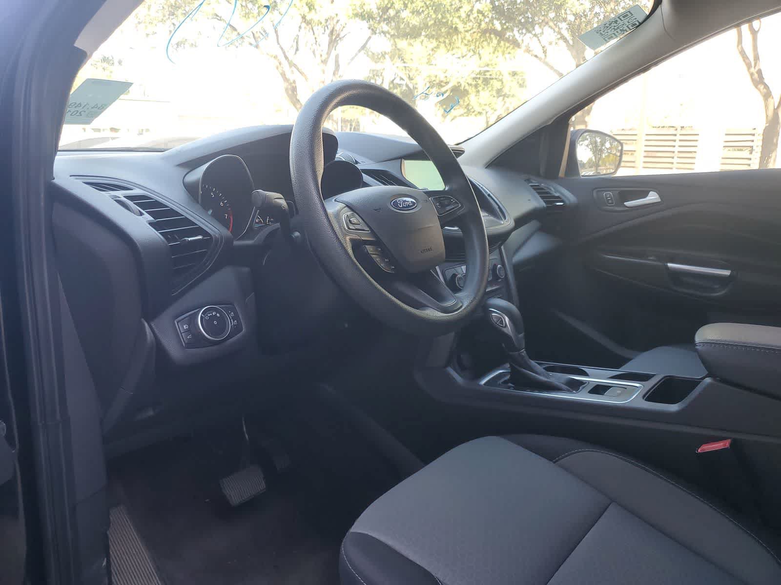 Used 2019 Ford Escape SE AWD/4WD image 2
