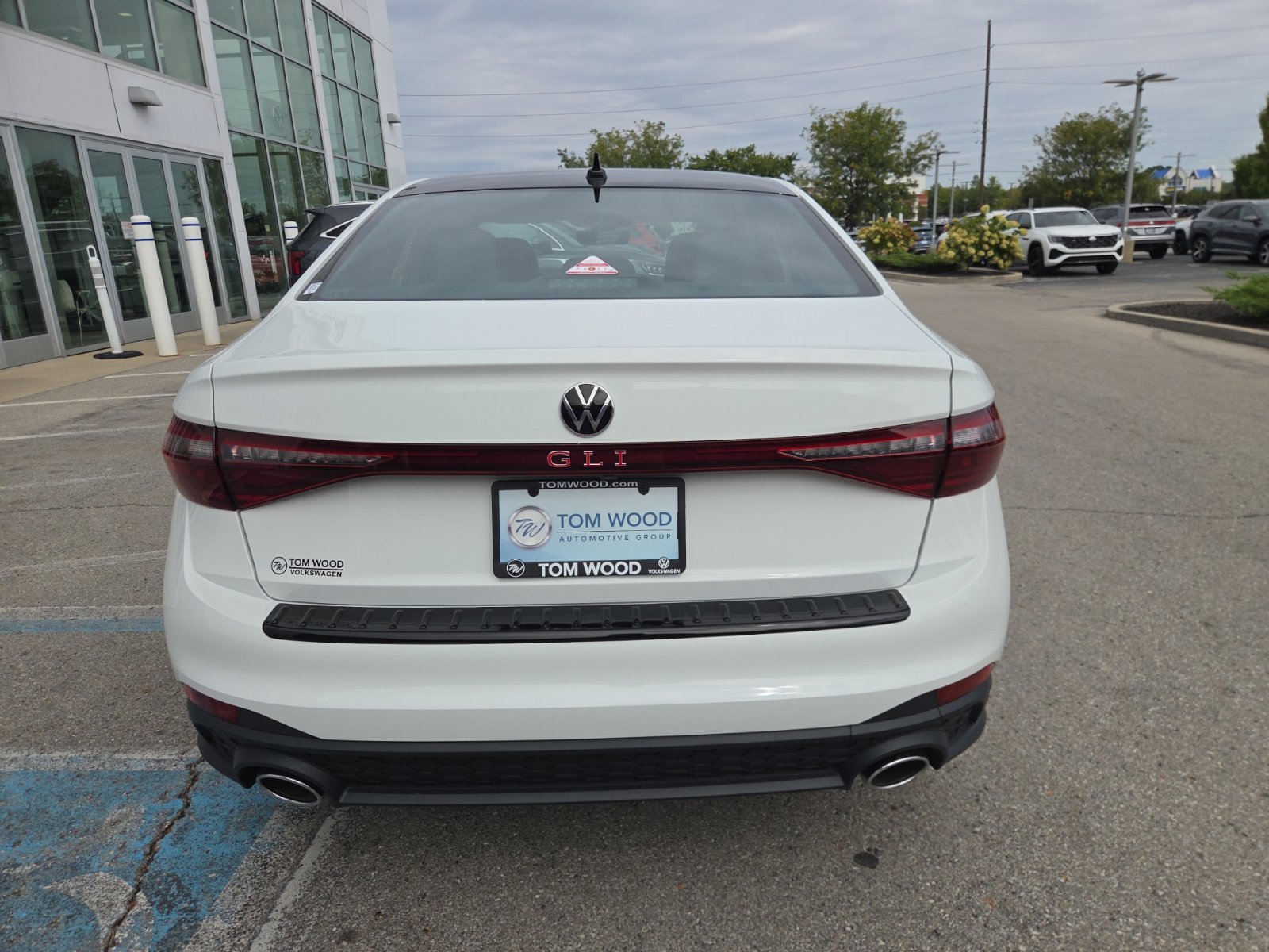 New 2027 Volkswagen Jetta GLI Autobahn FWD image 9