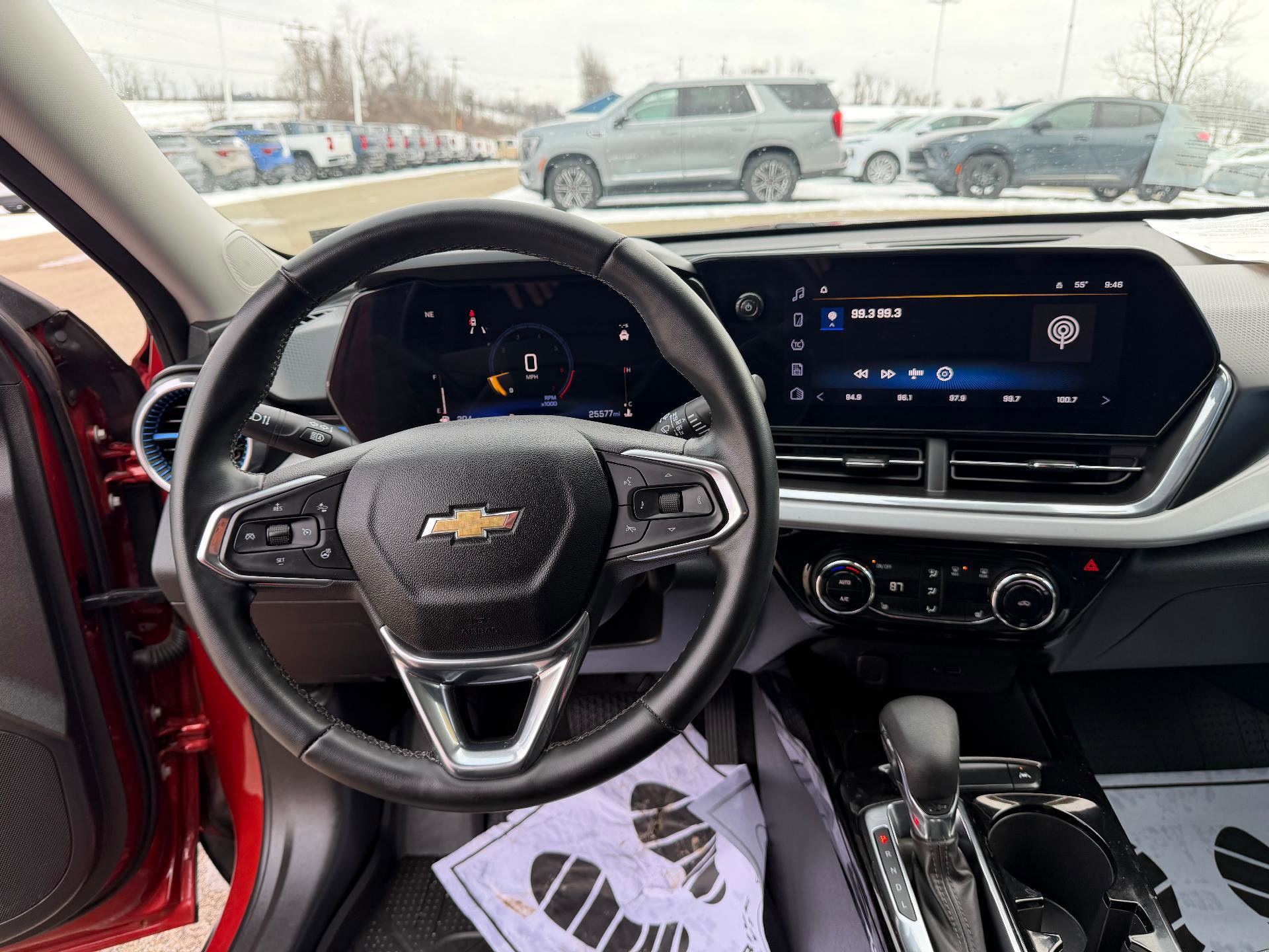 Certified 2024 Chevrolet Trax LT w/ Driver Confidence Package image 17