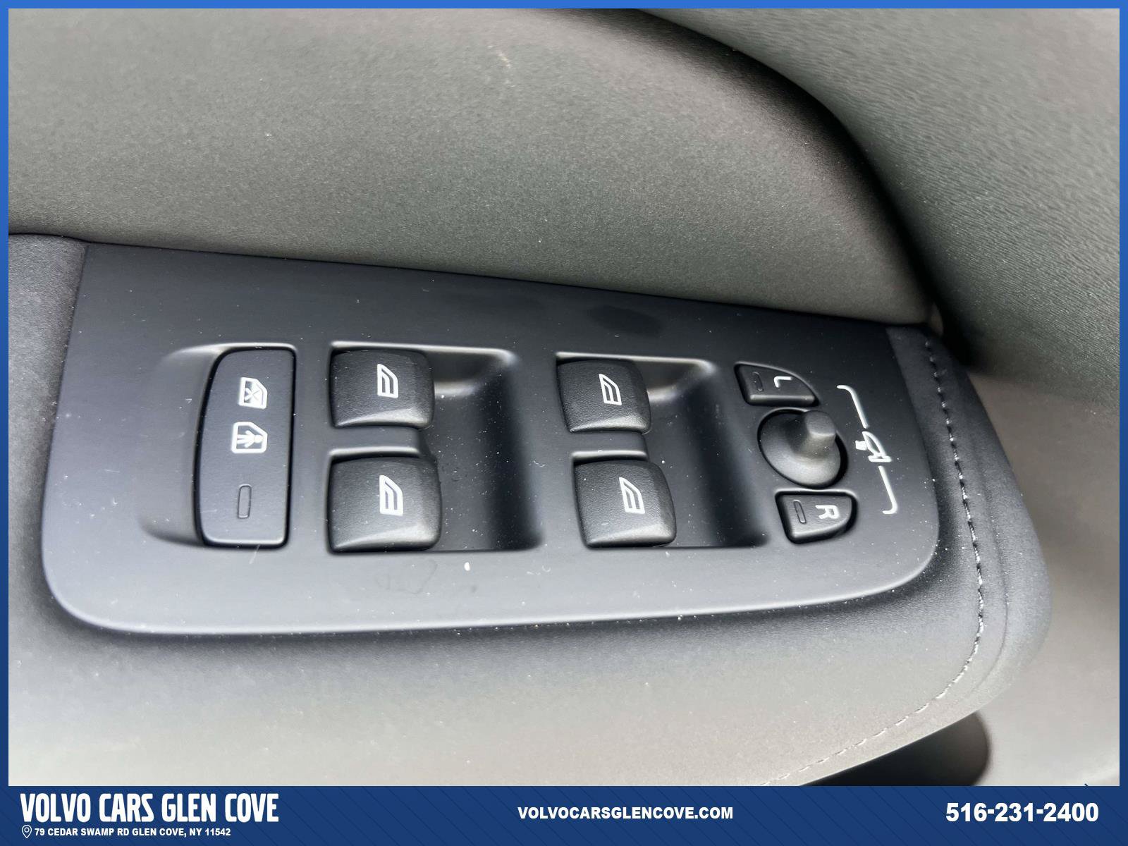 Used 2026 Volvo XC60 B5 Plus w/ Protection Package Premier AWD/4WD image 16